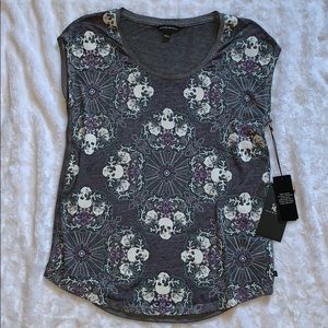 NWT Rock & Republic slouched skull tee
